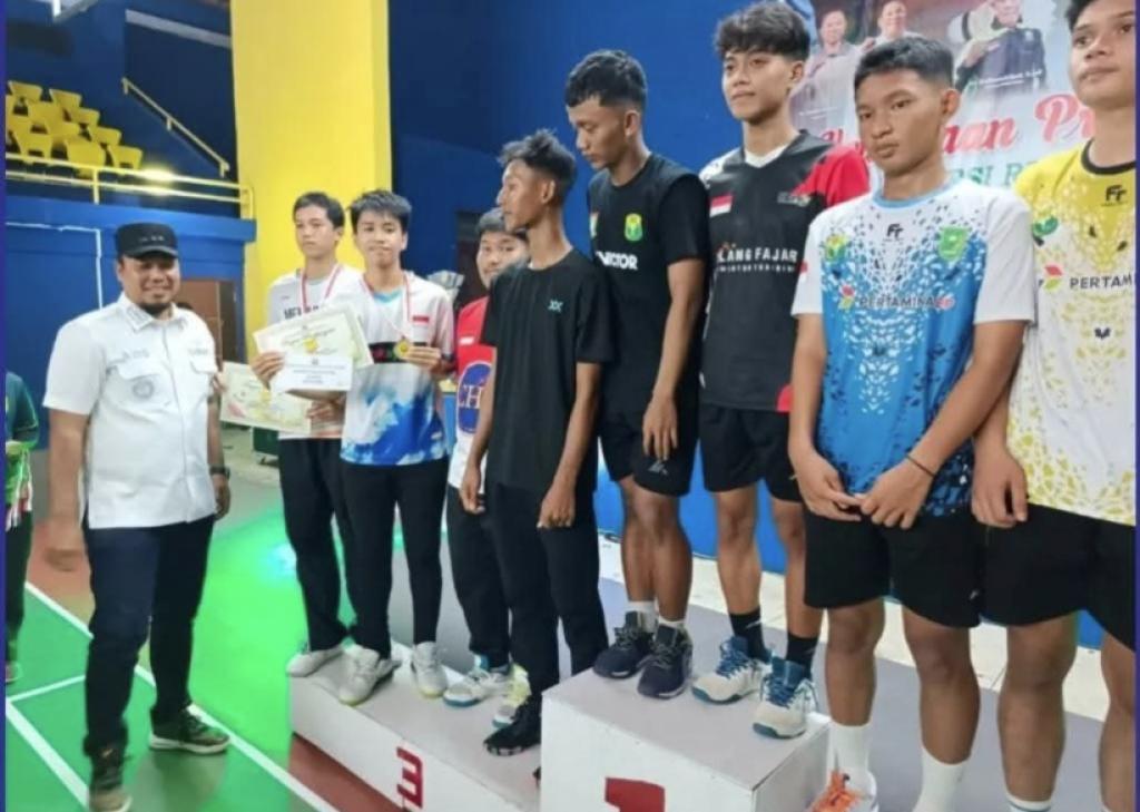 Bupati Inhu Tutup Kejurprov Bulutangkis Riau 2025, Janji Tingkatkan Fasilitas Olahraga