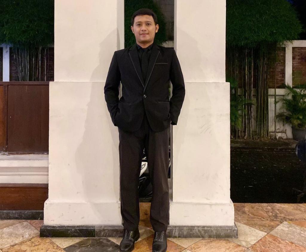 Disinformasi Politik dan Polarisasi Sosial: Siapa yang Diuntungkan?