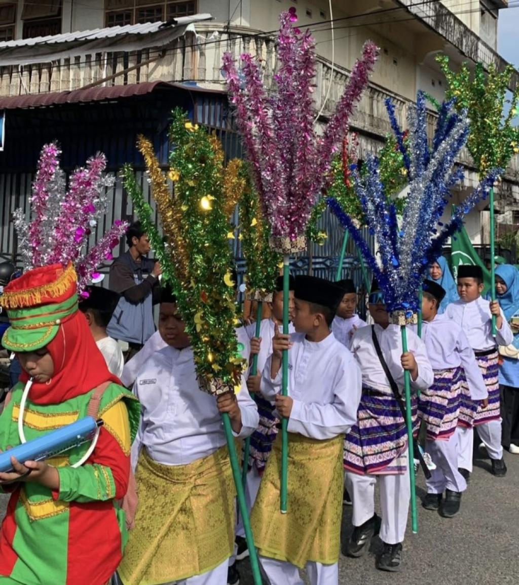 Semarakkan Milad ke-113, PD Muhammadiyah Rokan Hulu Gelar Pawai Taaruf