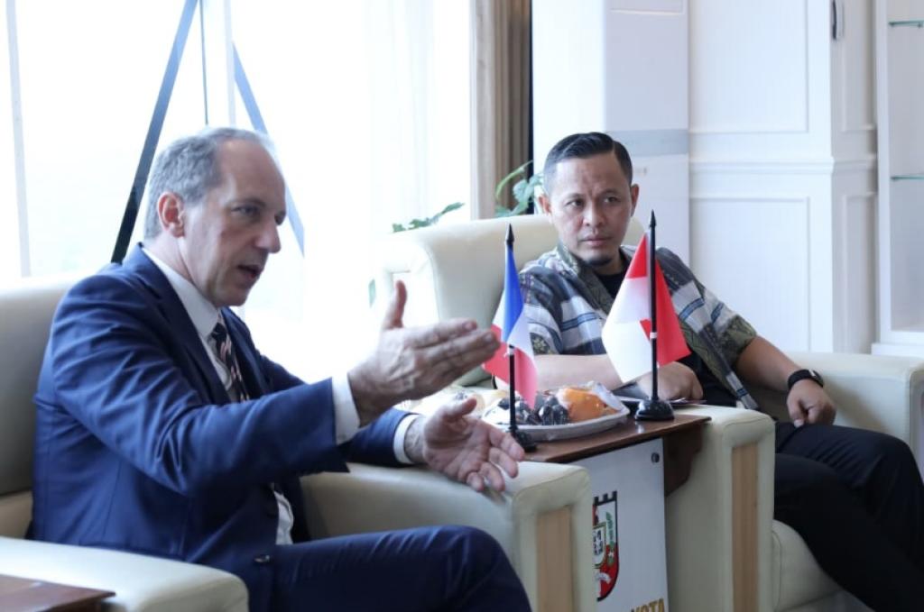Dubes  Prancis untuk Indonesia Temui Wako Agung, Buka Peluang Kerja Sama Strategis dengan Pemko Pekanbaru