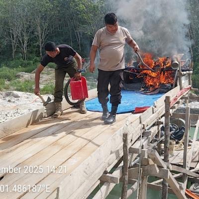 48 Rakit PETI Musnahkan Tim Gabungan, di Lahan Kebun Karet milik Pemkab Kuansing di Desa Jake