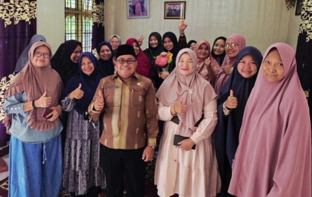 Akar Rumput Dukung Perwako RT/RW Pekanbaru, Minta Polemik DPRD Tak Hambat Pemilihan