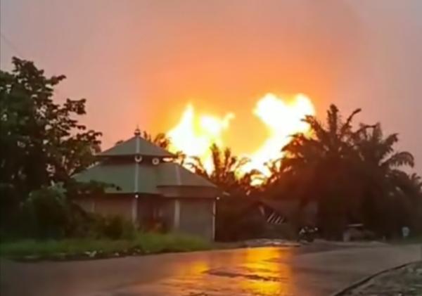 Pipa Gas Meledak di Kemuning Inhil Picu Kepanikan Warga
