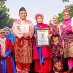 Pemprov Riau dan BKOW Gelar Zapin Massal Berkebaya, Berhasil Ciptakan Rekor MURI
