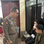 Razia Rumah Kos di Teluk Binjai, Satpol PP Dumai Temukan Penghuni Konsumsi Narkoba Hingga Aktivitas Mesum