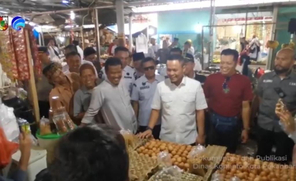 Wali Kota Pekanbaru Pastikan Harga Bahan Pangan Stabil
