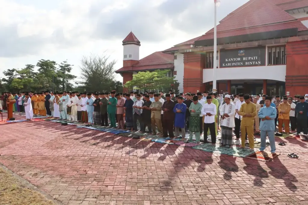 Dilanda Kekeringan, Pemkab Bintan Gelar Shalat Istisqa