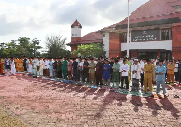Dilanda Kekeringan, Pemkab Bintan Gelar Shalat Istisqa