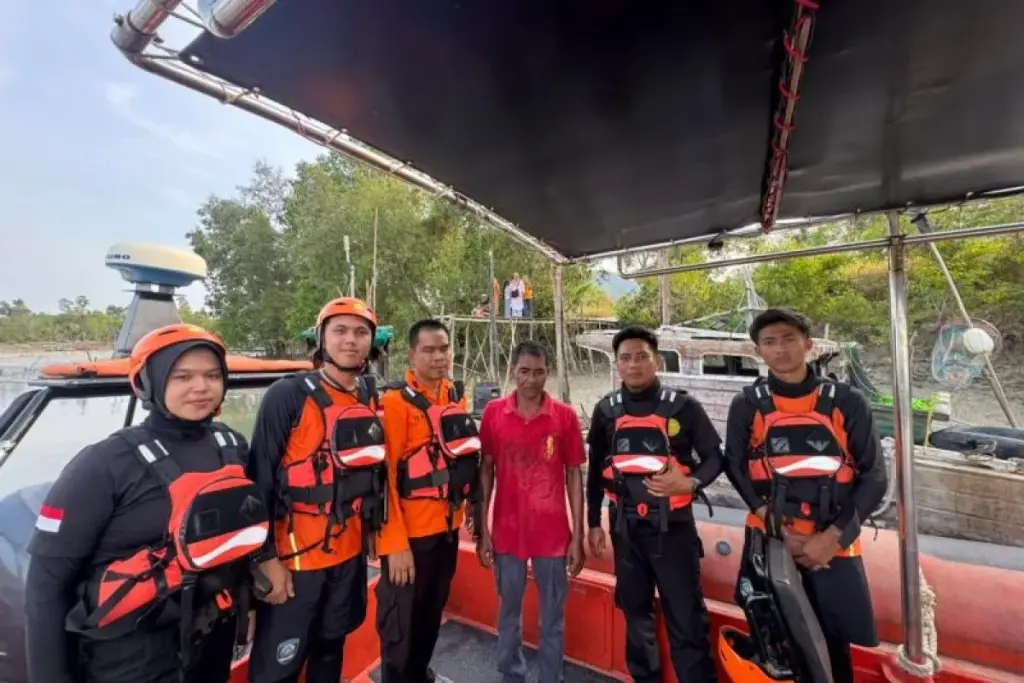 Tim SAR Berhasil Selamatkan Nelayan yang Hilang di Karimun