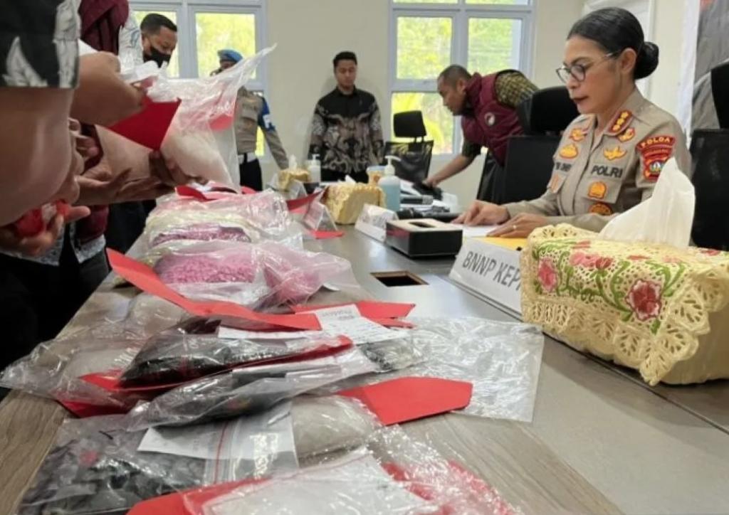 Polda Kepri Ungkap 41 Kasus Narkotika, 58 Tersangka Diamankan