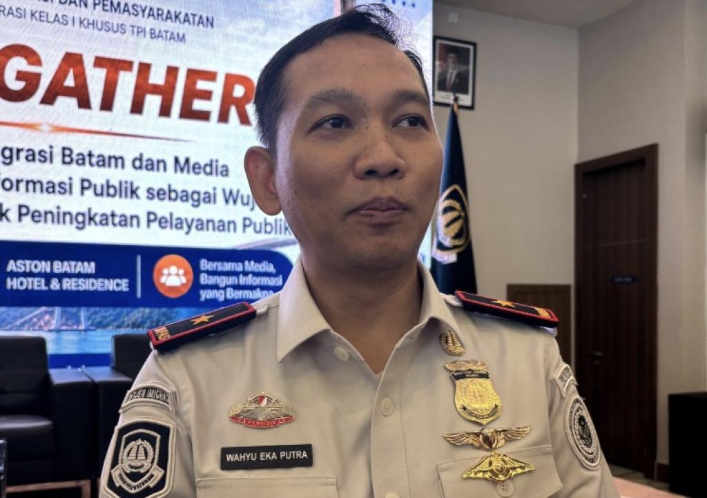 Imigrasi Batam Dalami Kasus Ratusan WNA Diamankan di Baloi View