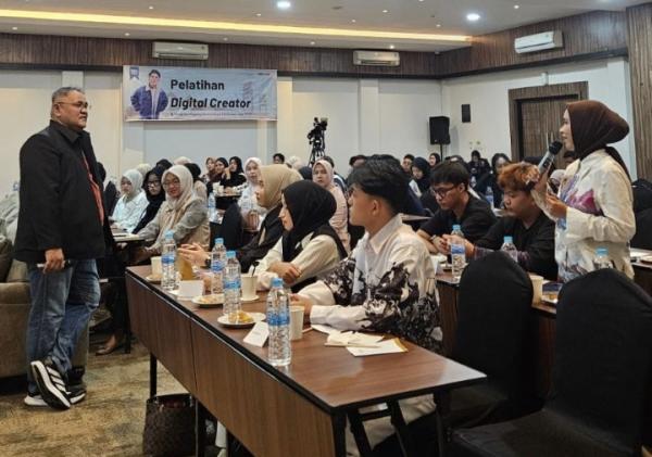 Berbicara di Depan Content Creator, Teguh Santosa Bandingkan Empat Pemimpin Besar Indonesia