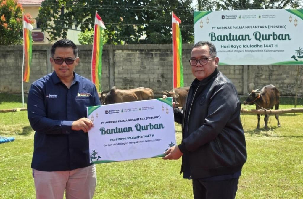 Agrinas Serahkan Puluhan Hewan Kurban, Perkuat Hubungan Sosial di Wilayah Kebun Sawit