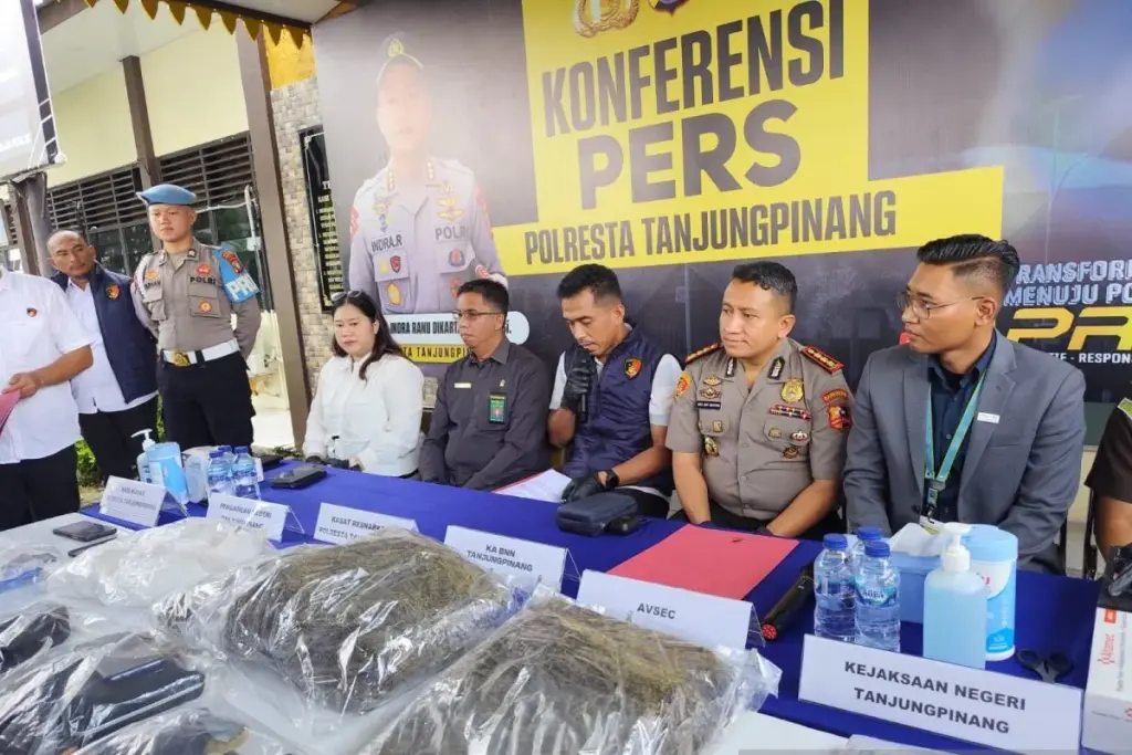 Dia Pelaku Penyelundupan Sabu dari Malaysia Berhasil Ditangkap Polisi Tanjungpinang