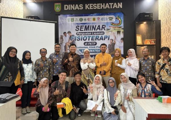 HIMAFIS Universitas Awal Bros Ikuti Bakti Sosial dan Seminar Penguatan Layanan Fisioterapi di Dumai