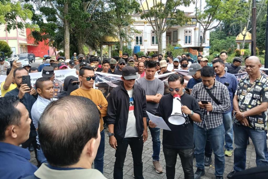 Kades dan Ketua Pemuda Danau Rambai Bantah Terlibat Aksi Demo di Kantor Agrinas
