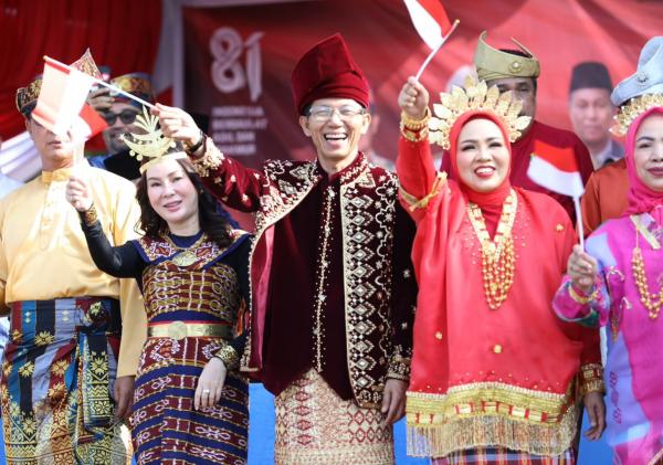 10.000 Peserta Meriahkan Pawai Budaya Nusantara di Batam