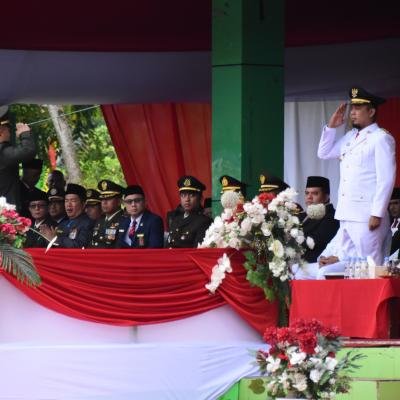 Bupati Ade Agus Hartanto Pimpin Upacara Detik-Detik Proklamasi HUT ke-81 RI di Inhu