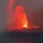 Erupsi Anak Krakatau Picu Ancaman Abu Vulkanik, Menkes Aktifkan Pusat Krisis Kesehatan