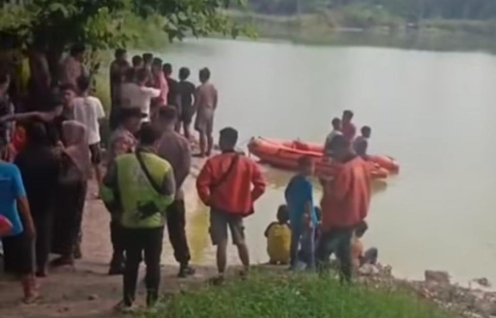 Jasad Pria yang Tenggelam di Kolam Bekas Galian Pekanbaru Ditemukan Tim SAR