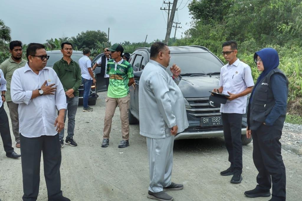Jalan Menuju Pelabuhan Tanjung Buton Rusak, Afni Siapkan Usulan Jadi Jalan Nasional