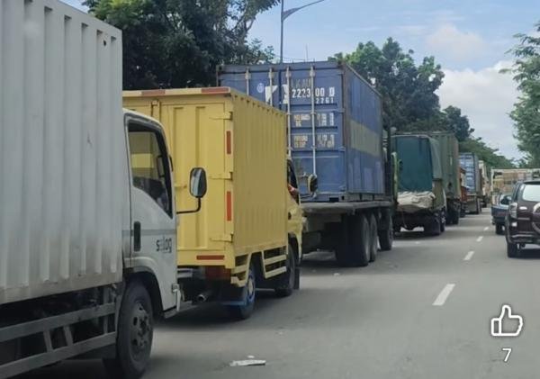 Antrean Solar di SPBU Pekanbaru Meluber ke Jalan, Dishub Minta Pengelola Tertibkan