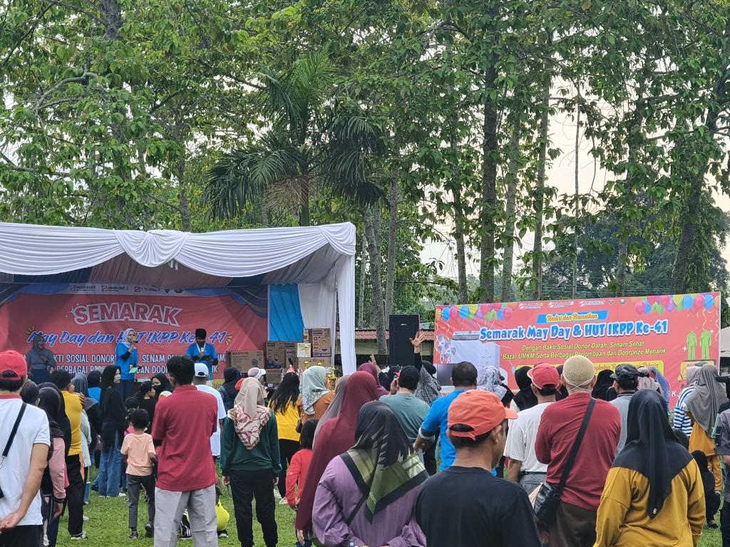 Peringatan HUT PT IKPP Perawang ke 41 Tahun, Warga Tumpah Ruah Ikuti Kegiatan Senam Bersama Hingga Donor Darah