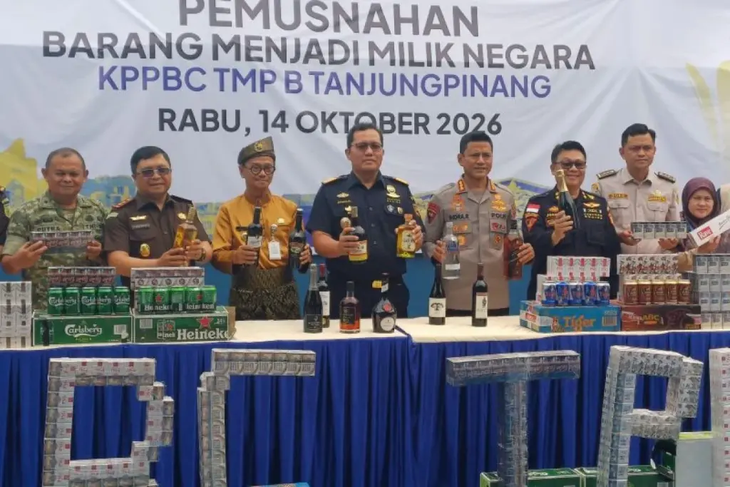 Bea Cukai Tanjungpinang Musnahkan Barang Ilegal Senilai Rp4,3 Miliar