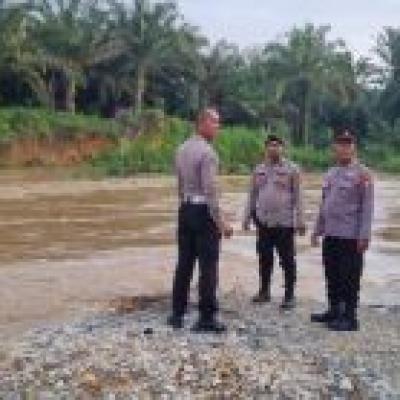 Bocah 8 Tahun Hilang di Aliran Sungai Ngaso