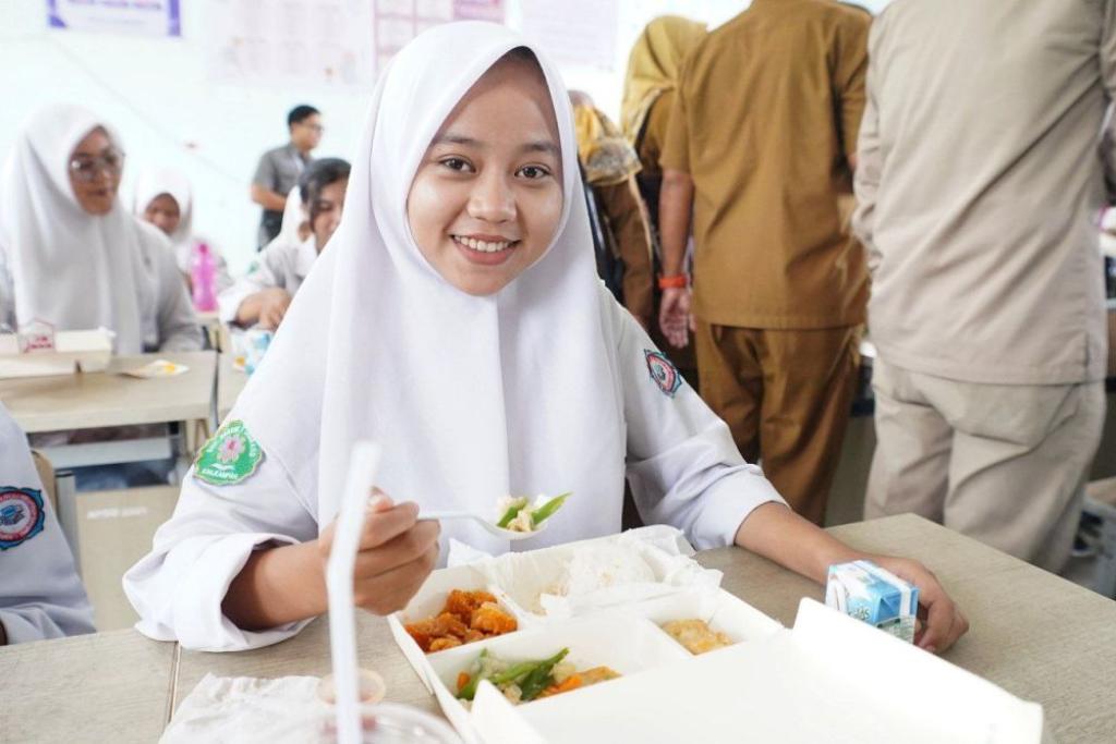 Besok, Pemko Pekanbaru Luncurkan Program Makan Siang Bergizi, Tahap Awal Untuk 11 Sekolah