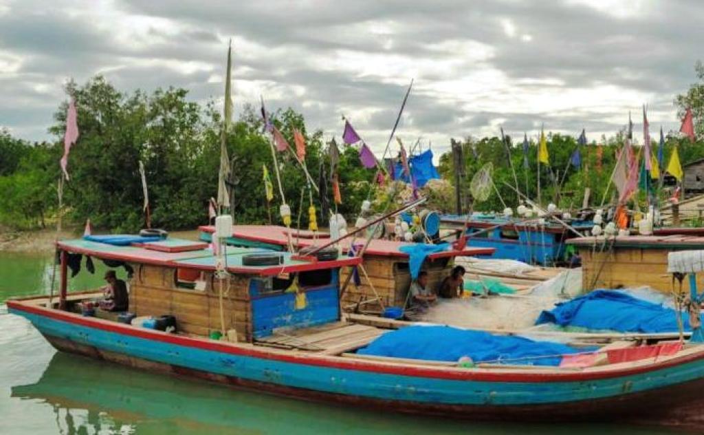 KKP Salurkan Bantuan 85 Kapal dan Ribuan Tangkap Ikan untuk Nelayan Riau