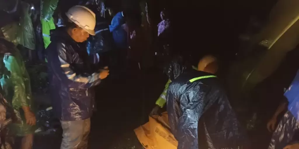 Longsor Tewaskan Empat Warga yang Tengah Sembahyang di Bali