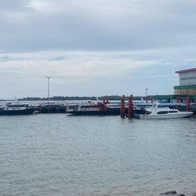 Aktivitas Pelayaran di Tanjungpinang Terganggu Akibat Cuaca Ekstrem