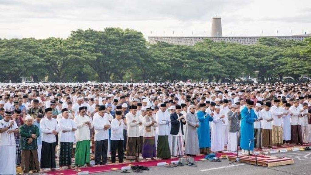 Pemkab Pelalawan Gelar Shalat Idul Fitri 1446 H di Lapangan Mini Soccer Pangkalan Kerinci