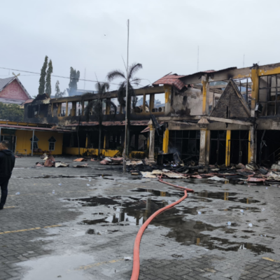 Ruangan Kantor Hampir Terbakar Seluruhnya, Pimpinan dan Pegawai Disnaker Riau Cari Kantor Sementara