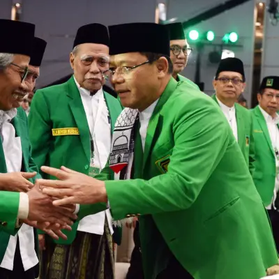 Supratman Teken SK Kepengurusan PPP Pimpinan Mardiono