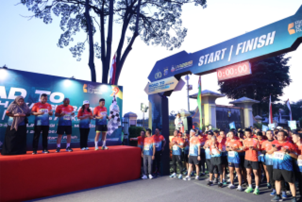 Pemanasan Bhayangkara Run 2025, Polda Riau Gelar Lomba Lari untuk Komunitas dan Umum