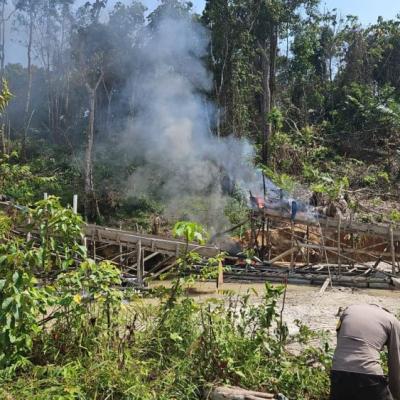 Polisi Inhu Razia Besar-besaran Tambang Emas Ilegal di Sungai Indragiri