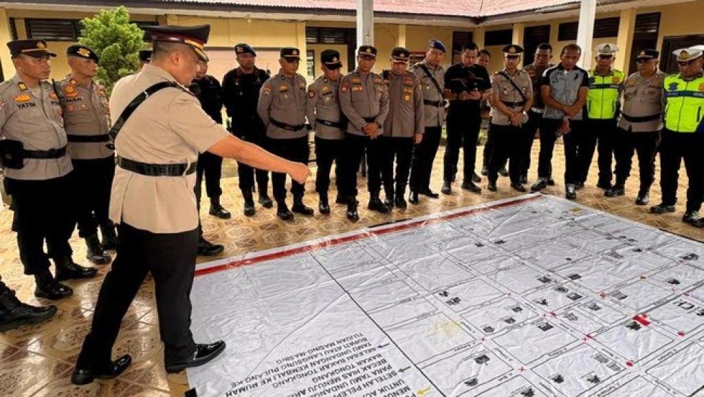 558 Personel Gabungan Amankan Puncak Tradisi Bakar Tongkang di Bagansiapiapi