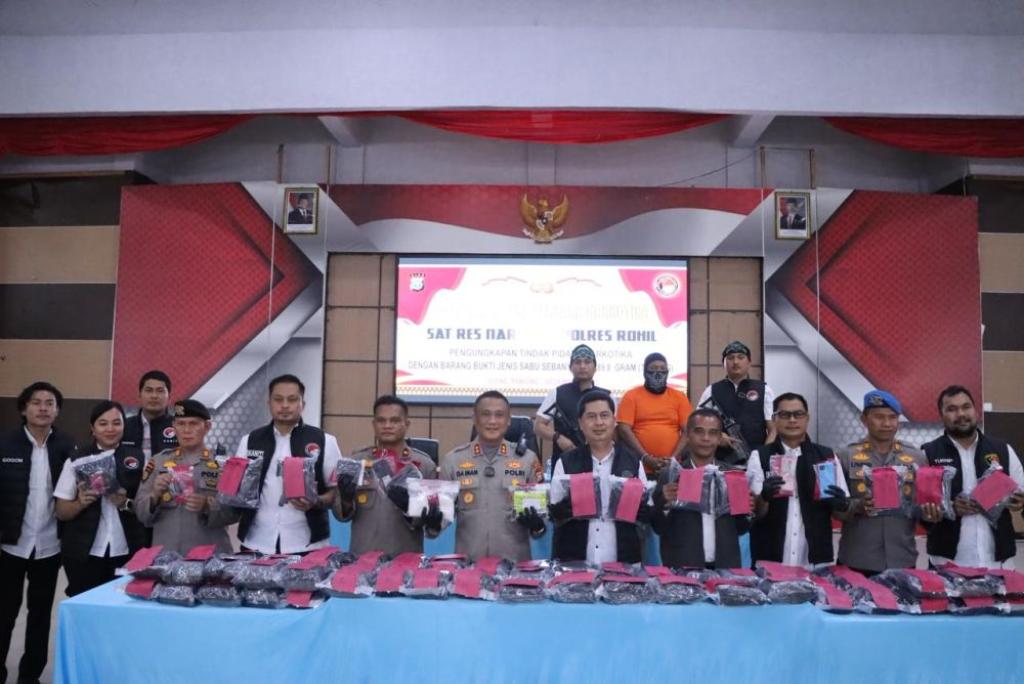 Polres Rohil Ringkus Kurir Residivis, Simpan 79,98 Kg Sabu