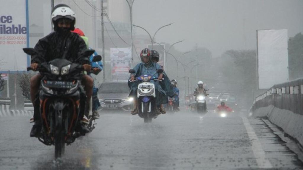 BMKG Batam Prediksi Hujan Lokal dan Angin Kencang di Kepri Hari Ini