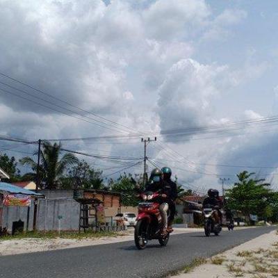 Cuaca Riau 4 Februari 2025: Cerah Berawan dengan Hujan Lokal di Beberapa Wilayah