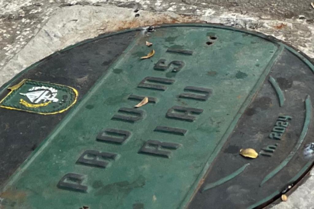 Cegah Pencurian Terjadi Lagi, PUPR Riau Las Permanen Besi Tutup Drainase di Depan RCH