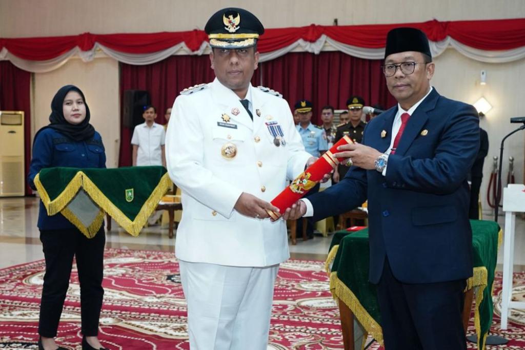 Pj Gubernur Riau Lantik Roni Rakhmat Jadi Pj Wali Kota Pekanbaru Gantikan Risnandar Mahiwa