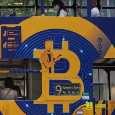 OJK Ambil Alih Peran Pengawasan Aset Kripto dari Bappebti