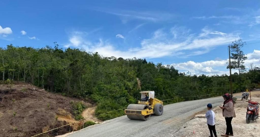 Jalan Lintas Riau-Sumbar Longsor Lagi, Arus Kendaraan Kembali Buka-Tutup