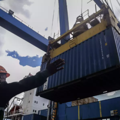 Indonesia Tetapkan Target Ekspor Sebesar USD 294,5 Miliar pada Tahun 2025