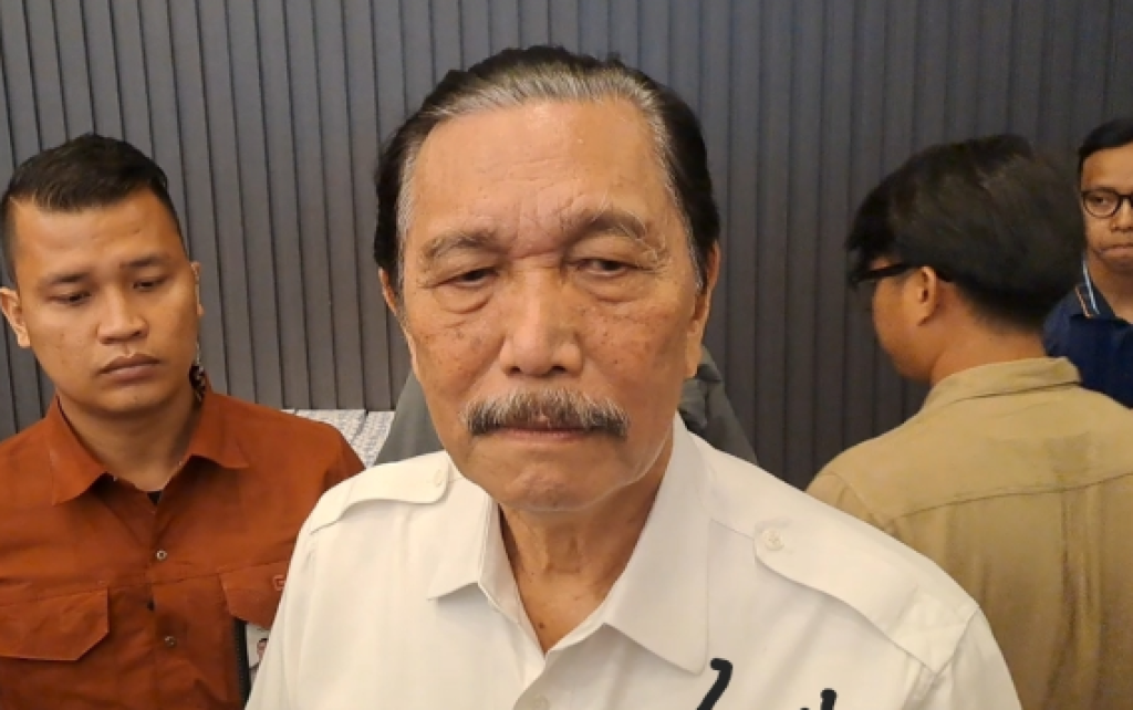 Luhut Ungkap Rencana Kawasan Ekonomi Khusus Semikonduktor di Bandung