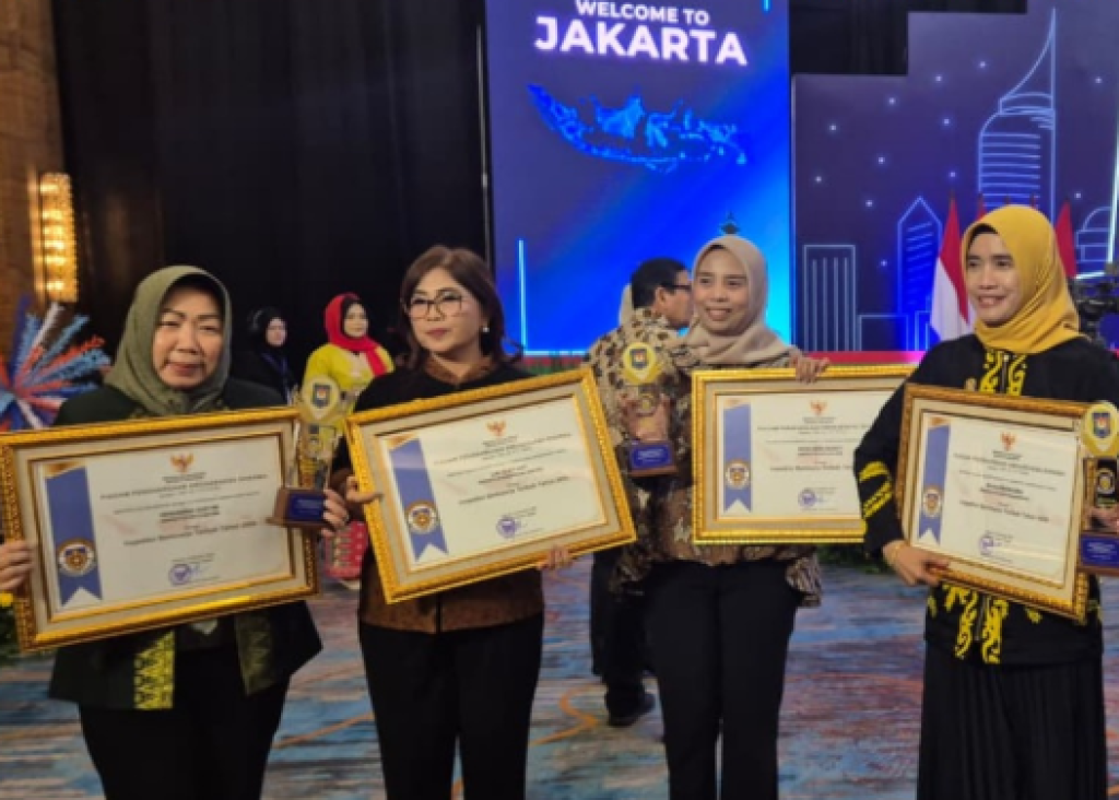 Inspektur Kota Batam Raih Penghargaan Nasional dari Kemendagri