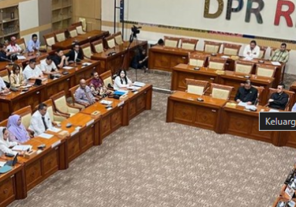 Keluarga Terdakwa Kasus Sabu 2 Ton Sampaikan Permohonan Keadilan di RDPU Komisi III DPR
